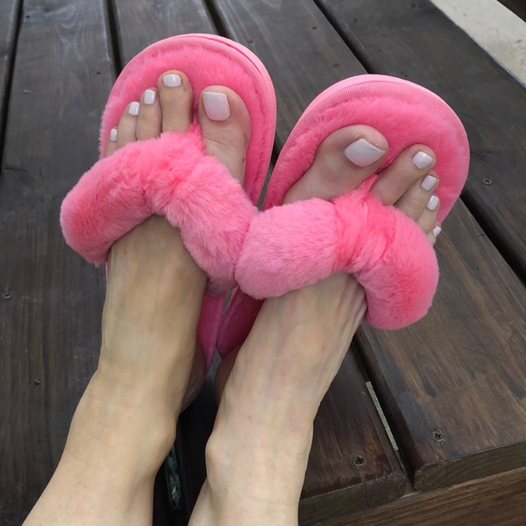 NWT 789 M L rose pink fluffy thong slides slippers - Picture 4 of 16